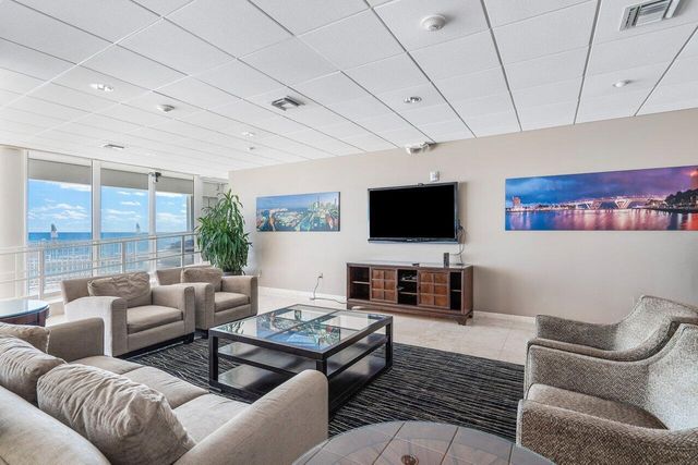 1200 S Ocean Boulevard 6b, Boca Raton, FL 33432