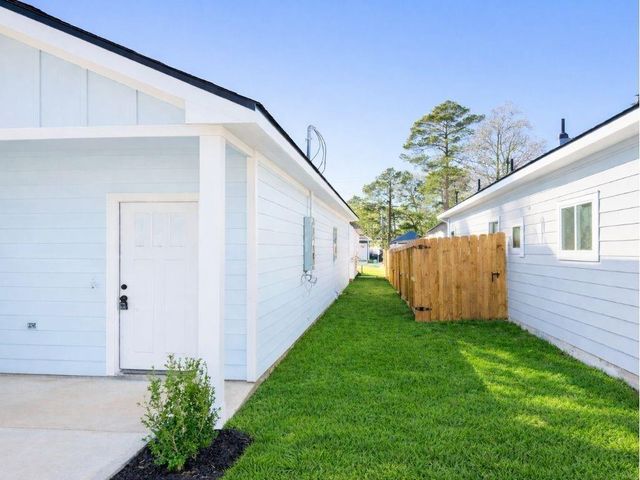 822 Omeara, Montgomery, TX 77316