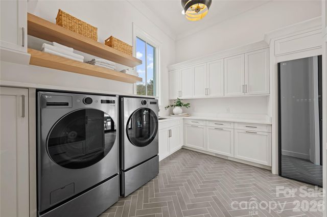 2208 Overhill Road 1, Charlotte, NC 28211