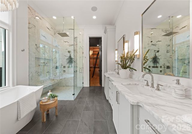 2208 Overhill Road 1, Charlotte, NC 28211