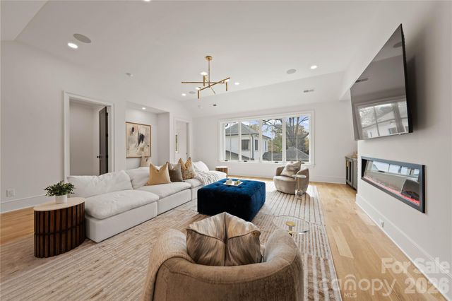 2208 Overhill Road 1, Charlotte, NC 28211