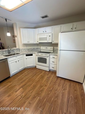 1800 GREEN SPRINGS Circle D, Fleming Island, FL 32003