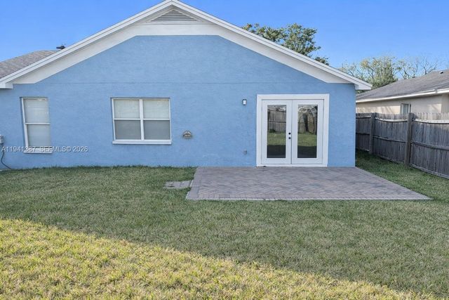 8225 Riverboat Drive, Tampa, FL 33637