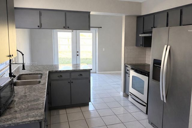 8225 Riverboat Drive, Tampa, FL 33637