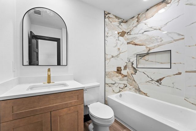 1202 W Kansas Ave, Midland, TX 79701