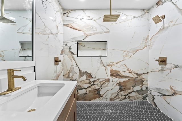 1202 W Kansas Ave, Midland, TX 79701