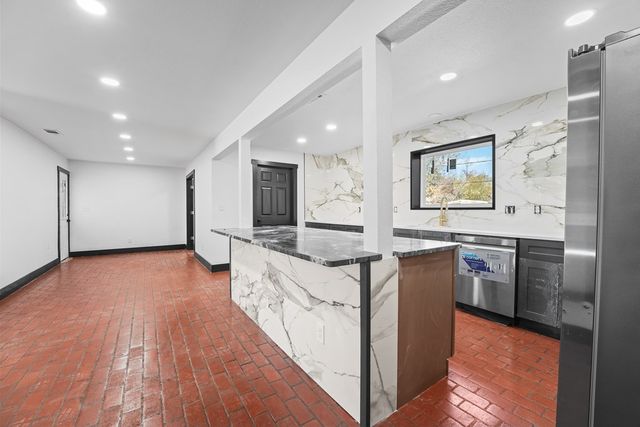 1202 W Kansas Ave, Midland, TX 79701