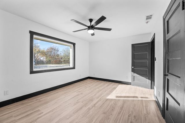 1202 W Kansas Ave, Midland, TX 79701