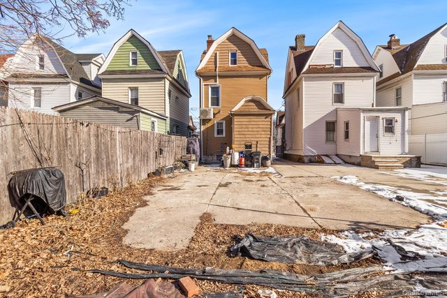 11748 140th Street, Jamaica, NY 11436