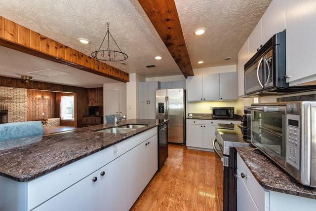 16123 E LAKE BURRELL DRIVE, Lutz, FL 33549