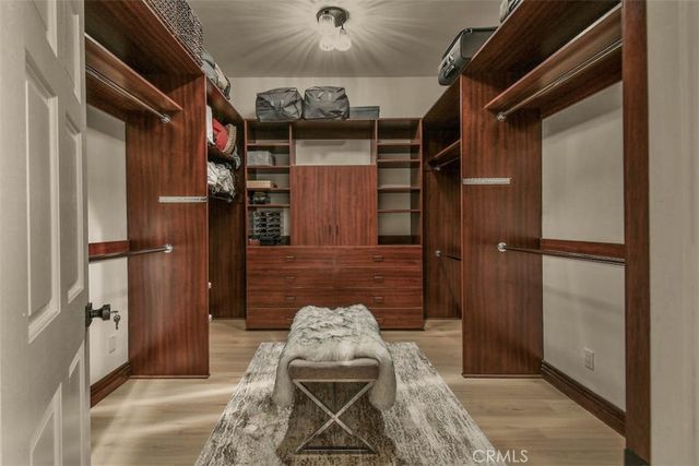 5124 Boda Place, Woodland Hills, CA 91367