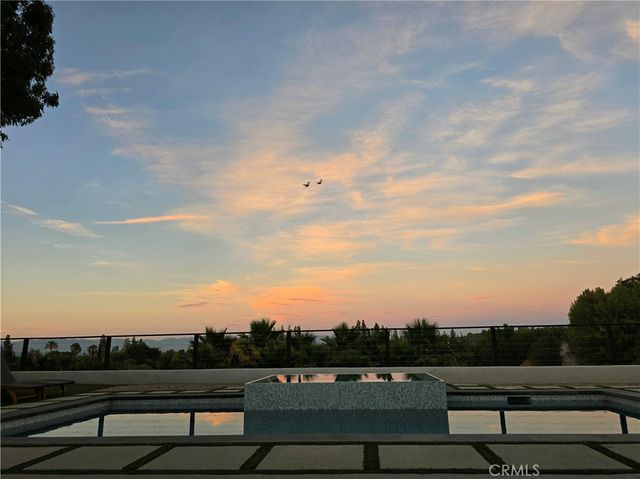 5124 Boda Place, Woodland Hills, CA 91367