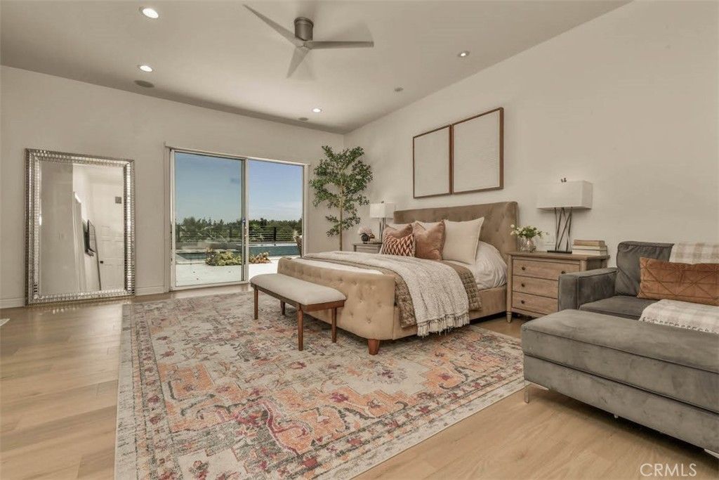 Image 14 of property listing at 5124 Boda Place, Woodland Hills, CA 91367