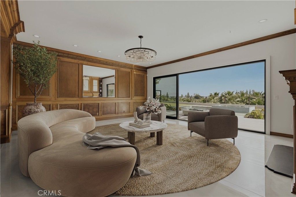 Image 9 of property listing at 5124 Boda Place, Woodland Hills, CA 91367