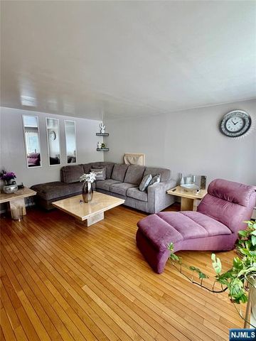 138 Old Hoboken Road, Hackensack, NJ 07601