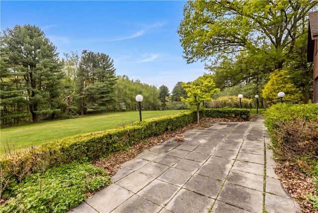 4437 twin oaks, Murrysville, PA 15668