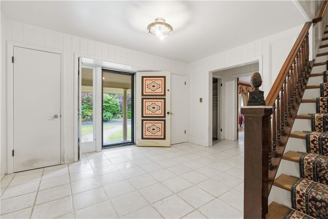 4437 twin oaks, Murrysville, PA 15668