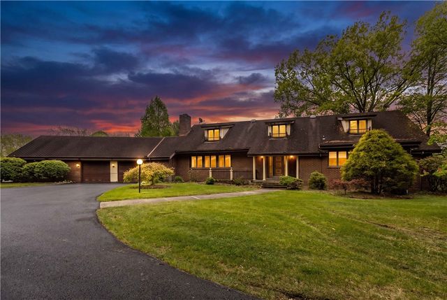 4437 twin oaks, Murrysville, PA 15668