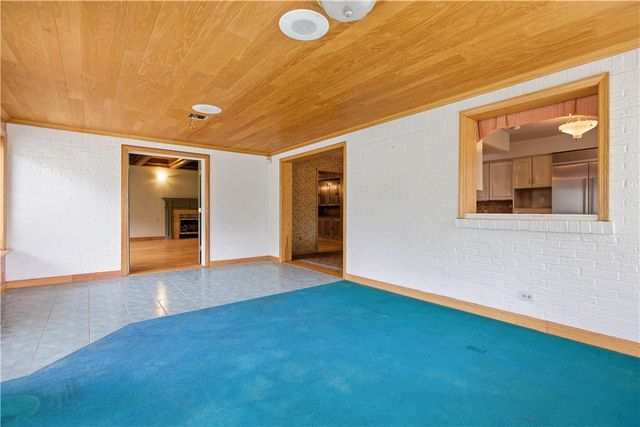 4437 twin oaks, Murrysville, PA 15668