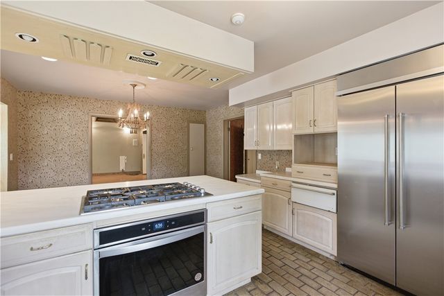 4437 twin oaks, Murrysville, PA 15668