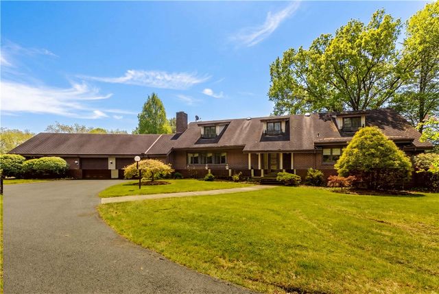 4437 twin oaks, Murrysville, PA 15668