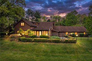 4437 twin oaks, Murrysville, PA 15668