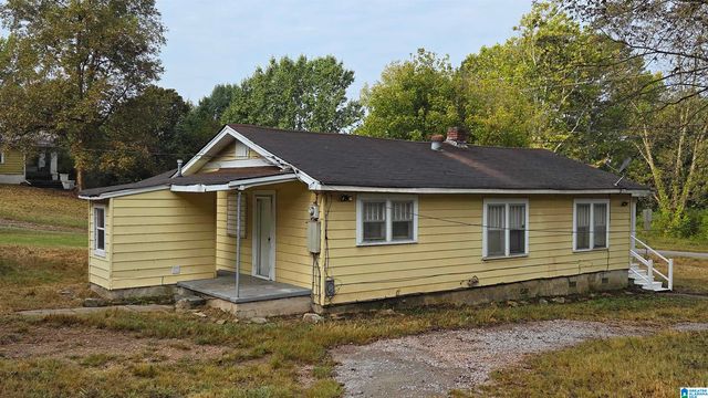 221 EASTERN VALLEY ROAD, Bessemer, AL 35020
