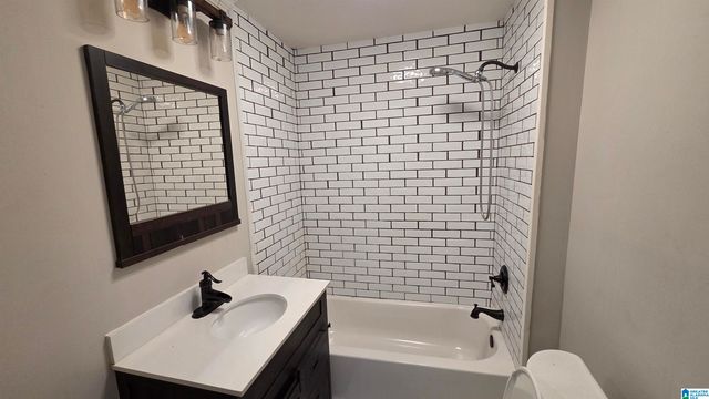 221 EASTERN VALLEY ROAD, Bessemer, AL 35020