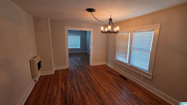 221 EASTERN VALLEY ROAD, Bessemer, AL 35020