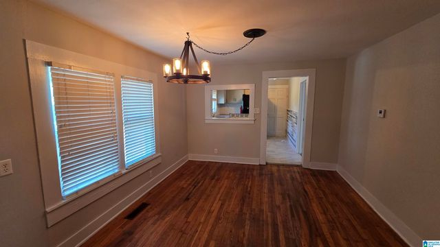 221 EASTERN VALLEY ROAD, Bessemer, AL 35020