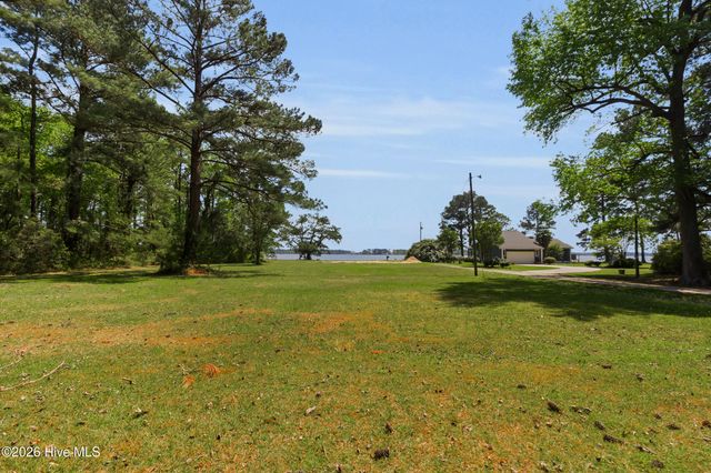 310 Myrtlewood Lane, Bayboro, NC 28515