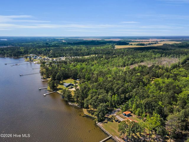 310 Myrtlewood Lane, Bayboro, NC 28515