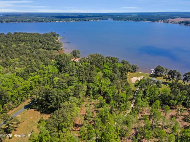 310 Myrtlewood Lane, Bayboro, NC 28515