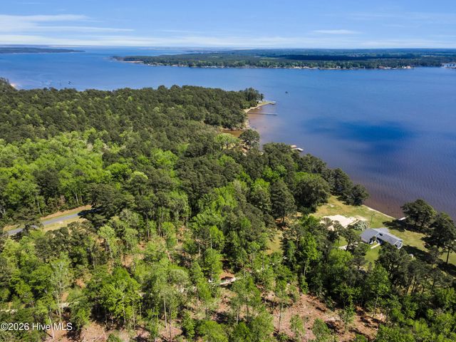 310 Myrtlewood Lane, Bayboro, NC 28515