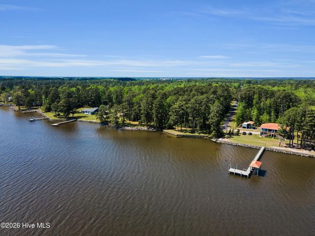 310 Myrtlewood Lane, Bayboro, NC 28515