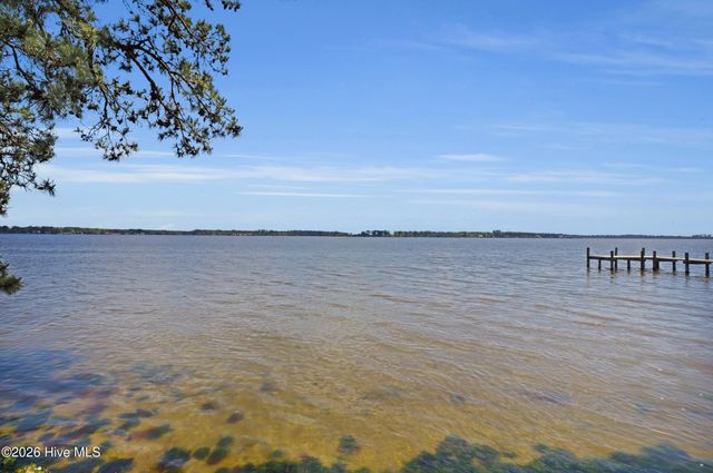 310 Myrtlewood Lane, Bayboro, NC 28515