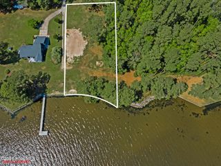 310 Myrtlewood Lane, Bayboro, NC 28515