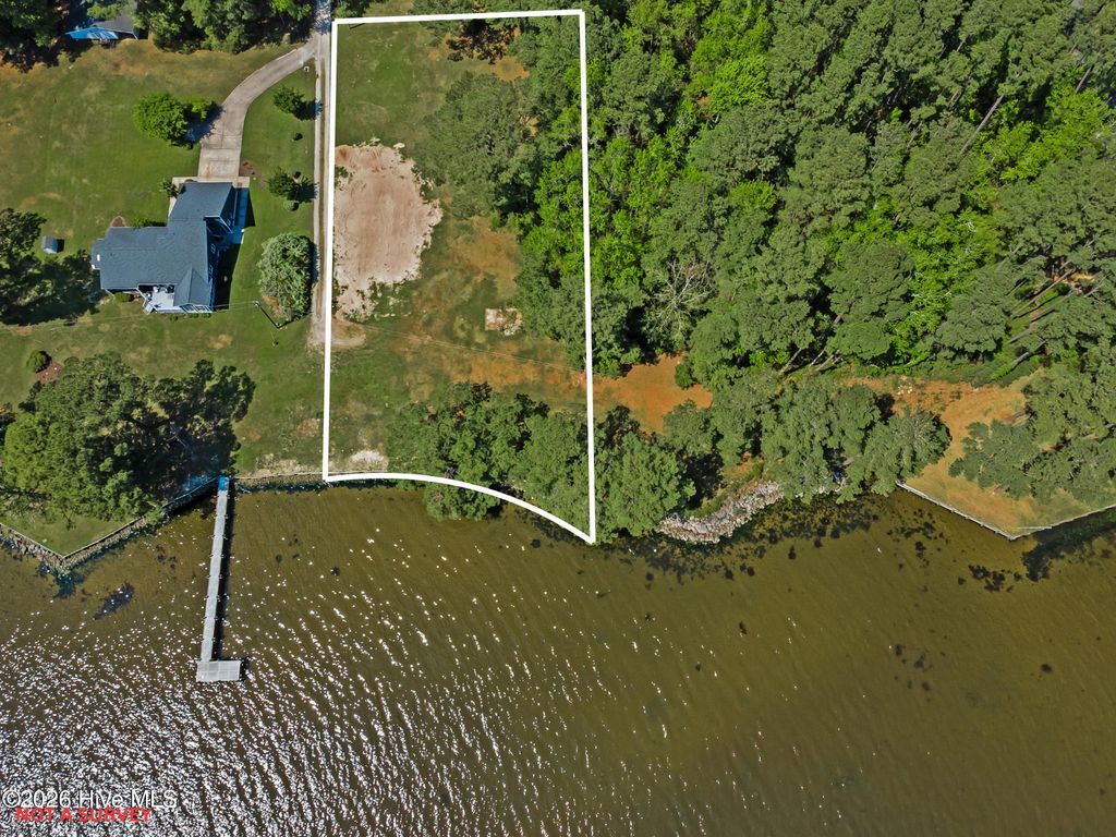 310 Myrtlewood Lane, Bayboro, NC 28515