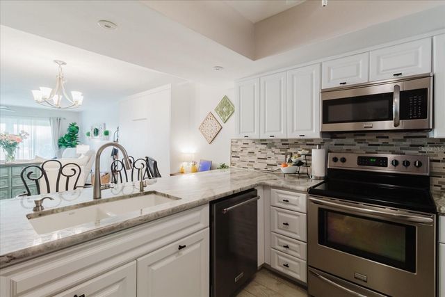 208 MARINER DRIVE 208, Tarpon Springs, FL 34689