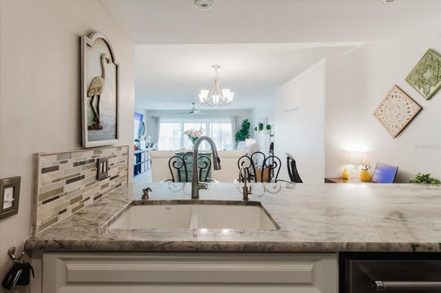 208 MARINER DRIVE 208, Tarpon Springs, FL 34689