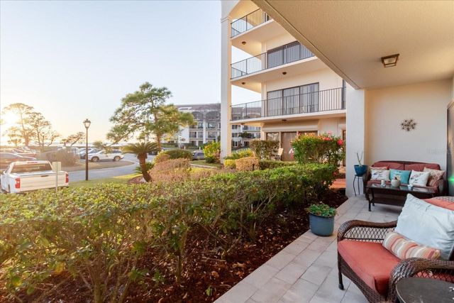 208 MARINER DRIVE 208, Tarpon Springs, FL 34689