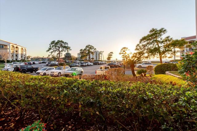 208 MARINER DRIVE 208, Tarpon Springs, FL 34689