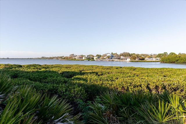 208 MARINER DRIVE 208, Tarpon Springs, FL 34689