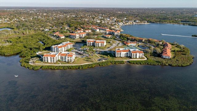 208 MARINER DRIVE 208, Tarpon Springs, FL 34689