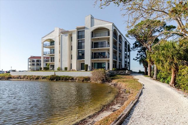 208 MARINER DRIVE 208, Tarpon Springs, FL 34689