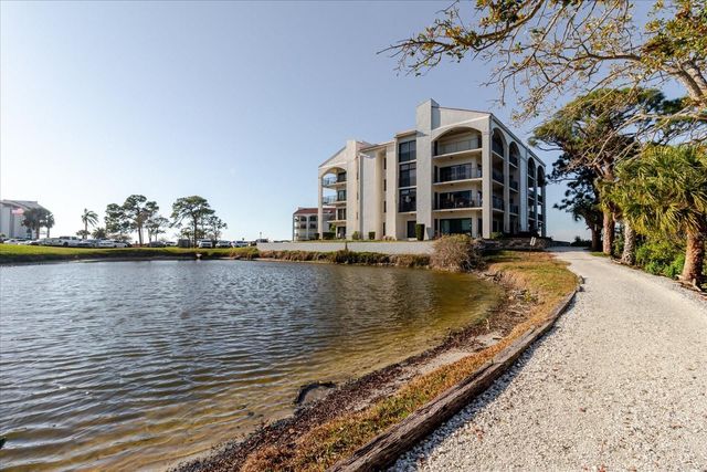 208 MARINER DRIVE 208, Tarpon Springs, FL 34689