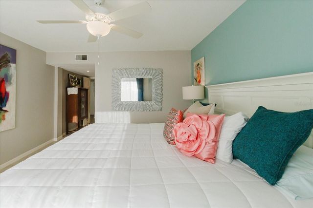 208 MARINER DRIVE 208, Tarpon Springs, FL 34689