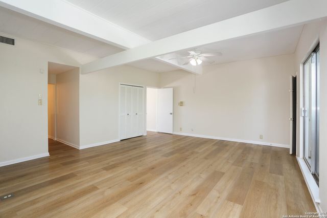 3102 Eisenhauer Rd Apt B16, San Antonio, TX 78209