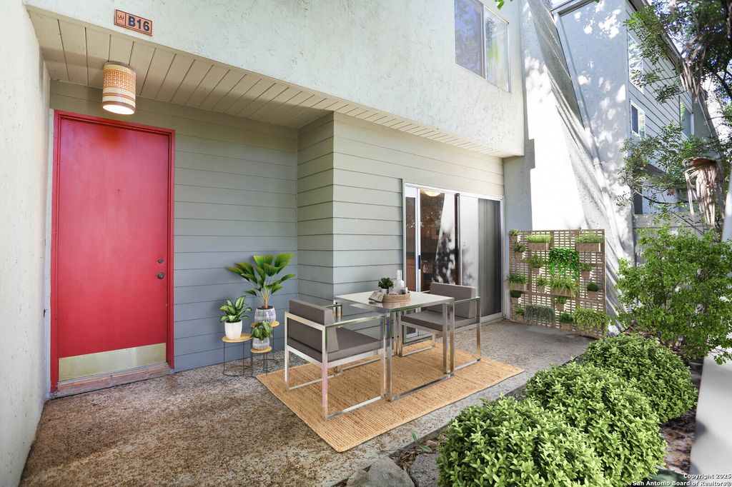 3102 Eisenhauer Rd Apt B16, San Antonio, TX 78209