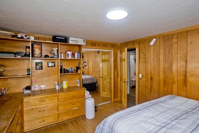 10 View St, Holyoke, MA 01040